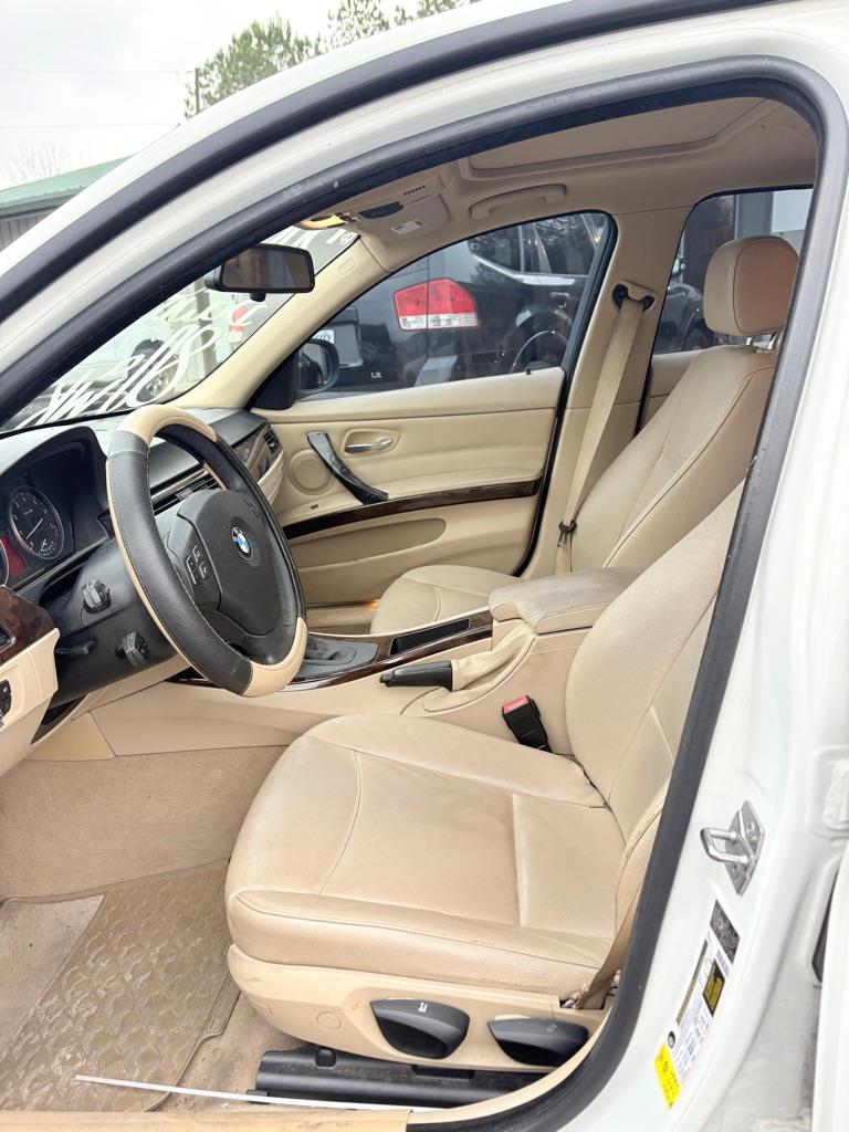 BMW 3-Series 328i SA 2010