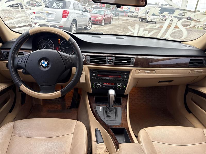 BMW 3-Series 328i SA 2010