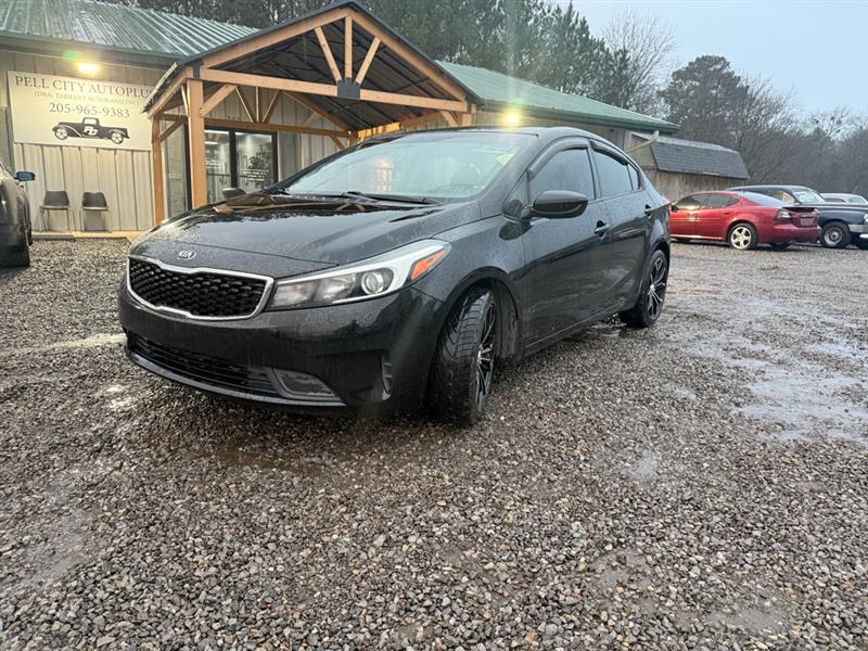2017 Kia Forte LX's photo