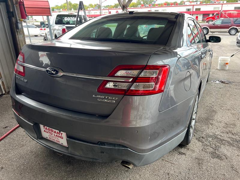 Ford Taurus Limited FWD 2013