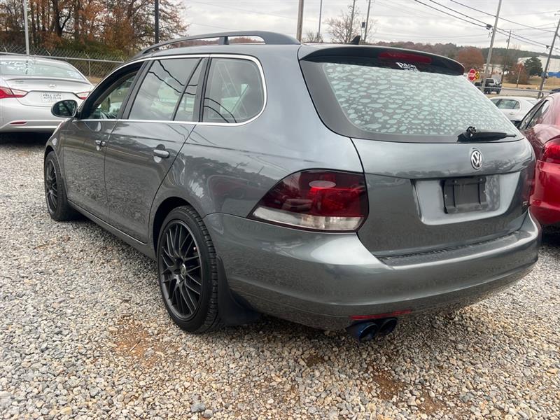 Volkswagen Jetta SportWagen 2.0L TDI 2012