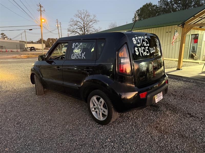 Kia Soul + 2011