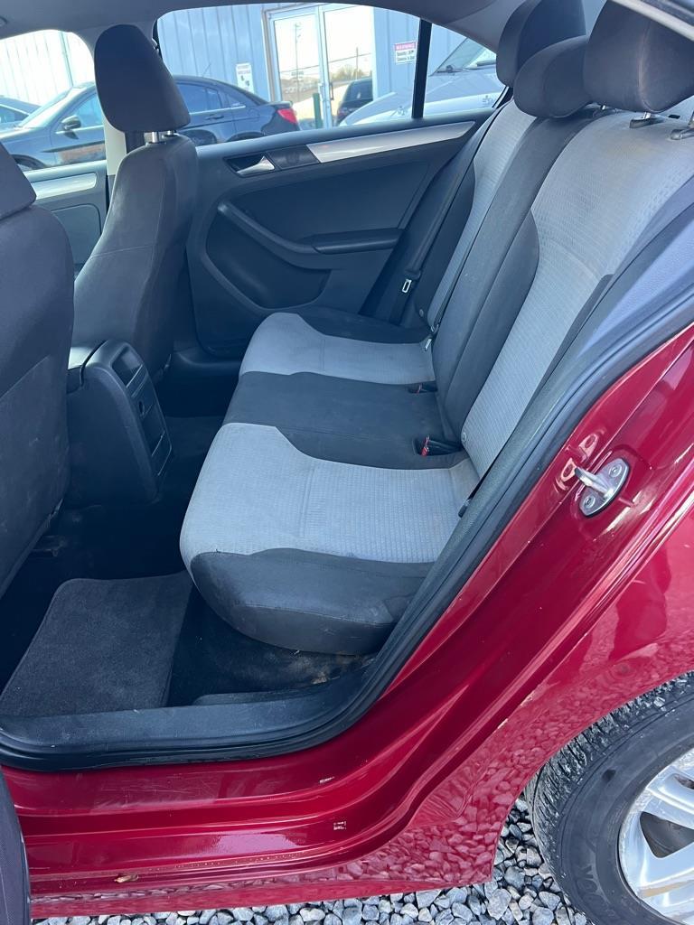 Volkswagen Jetta 1.4T S 6A 2017