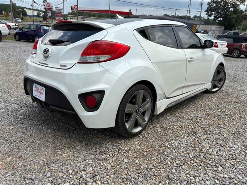 Hyundai Veloster Base 2013