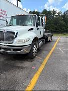 2017 International DuraStar 4300 