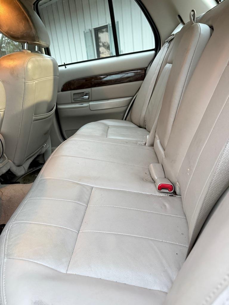 Mercury Grand Marquis LS 2011