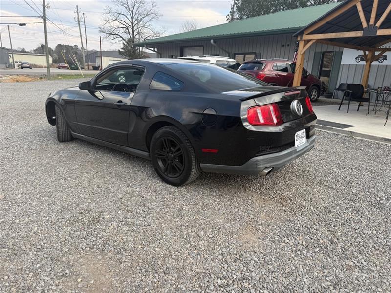 Ford Mustang V6 Coupe 2010