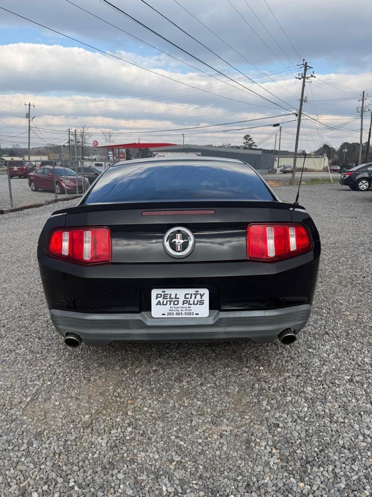 Ford Mustang V6 Coupe 2010