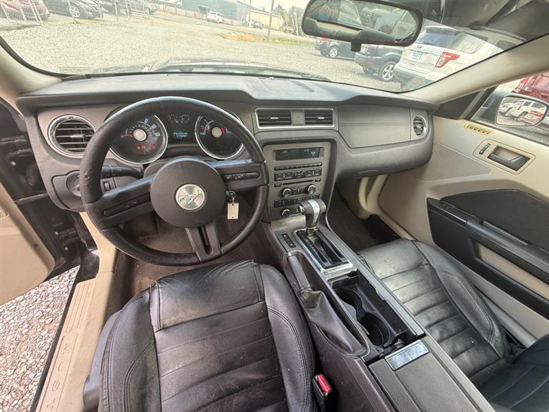 Ford Mustang V6 Coupe 2010