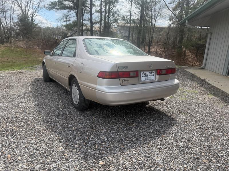 Toyota Camry CE 1999