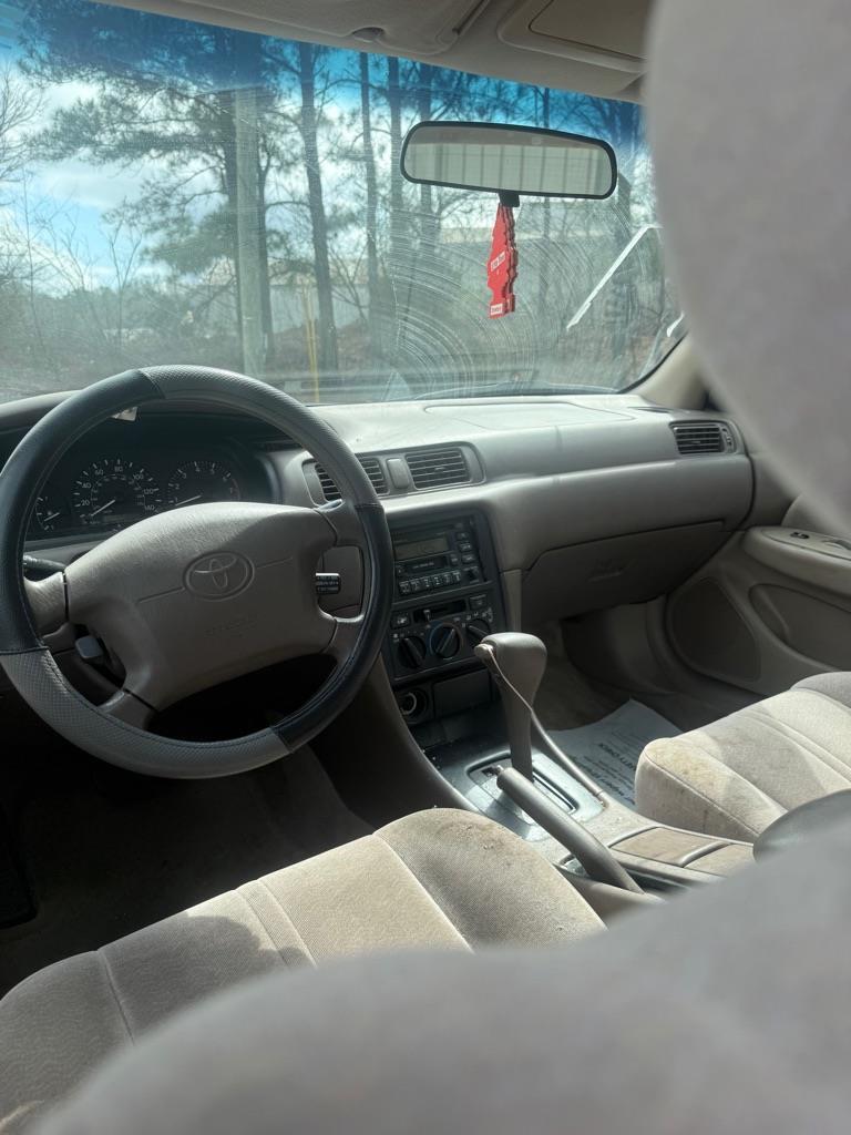 Toyota Camry CE 1999