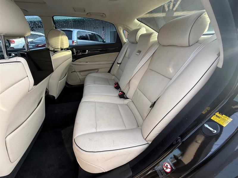 Hyundai Equus Signature 2014