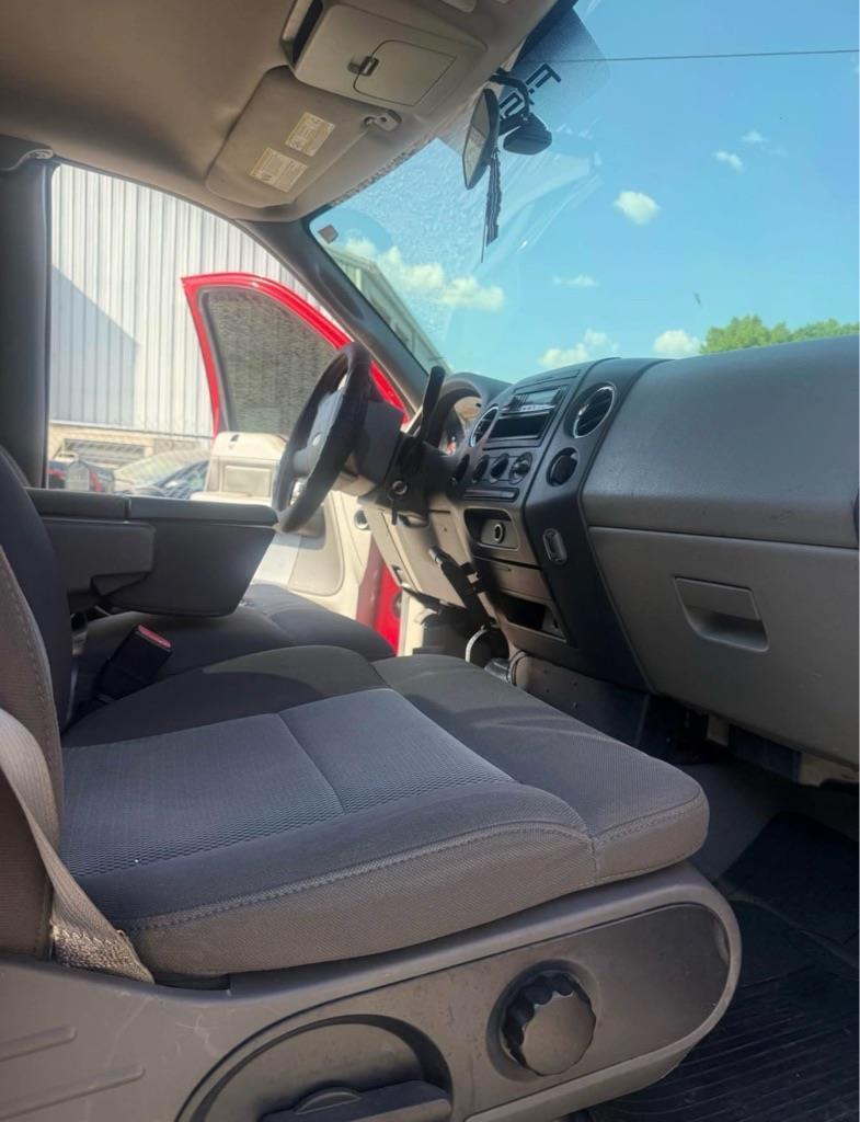 Ford F-150 XL 4WD 2004