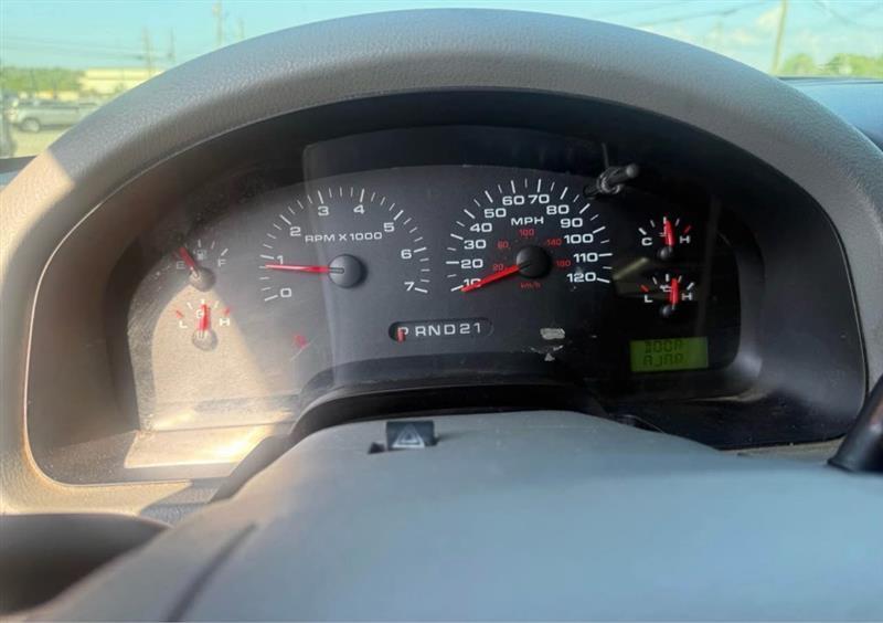 Ford F-150 XL 4WD 2004