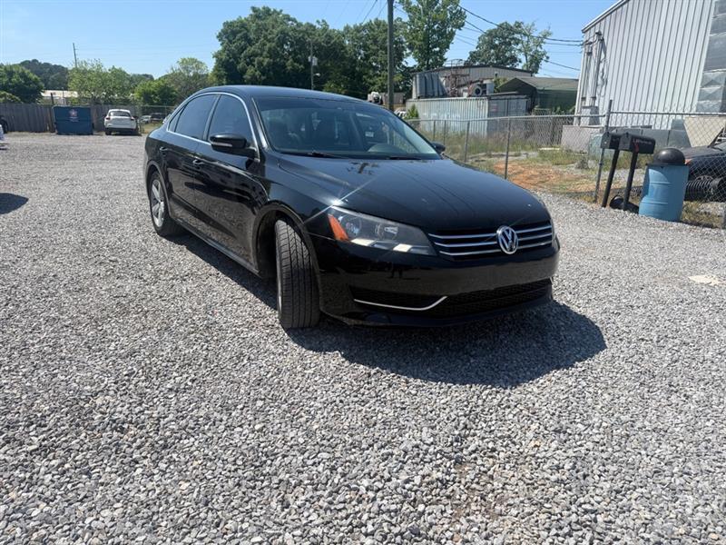 Volkswagen Passat 2.5L SE MT 2013