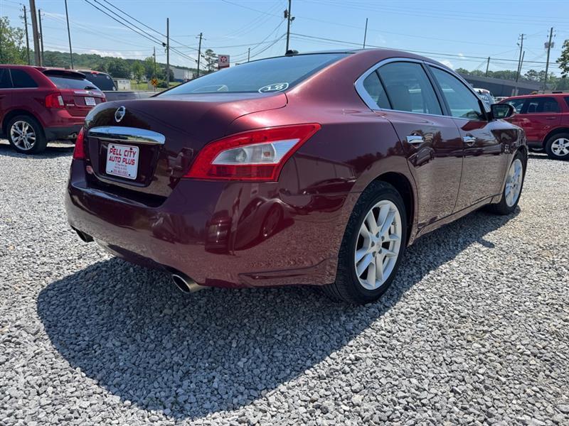 Nissan Maxima S 2011