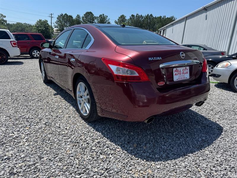 Nissan Maxima S 2011