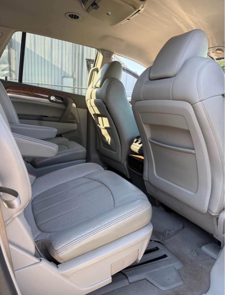 Buick Enclave CXL FWD 2010