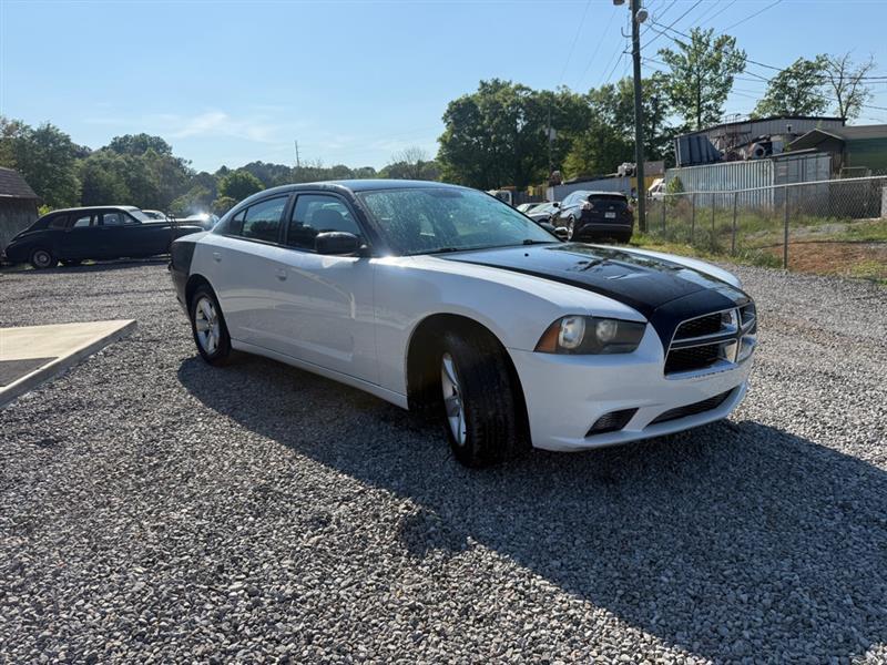 Dodge Charger SE 2011