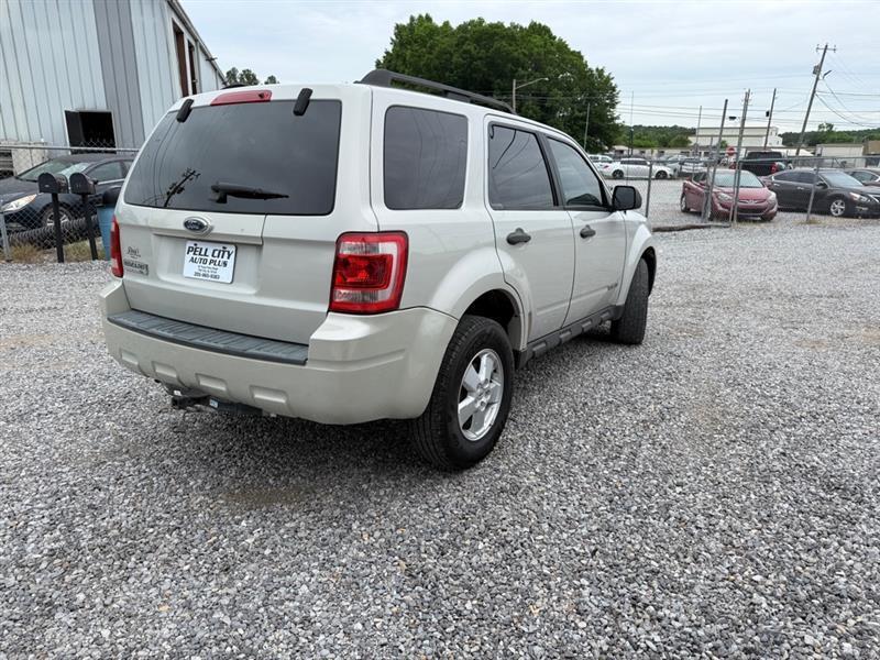 Ford Escape XLT 2WD I4 2008