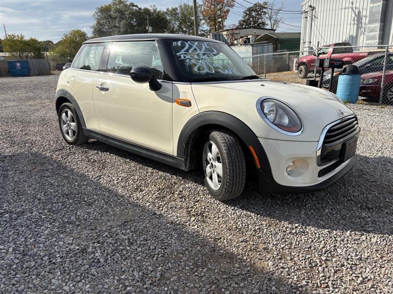 MINI Cooper Base 2015