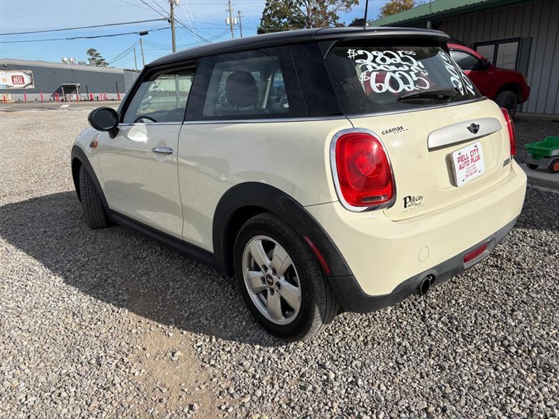 MINI Cooper Base 2015