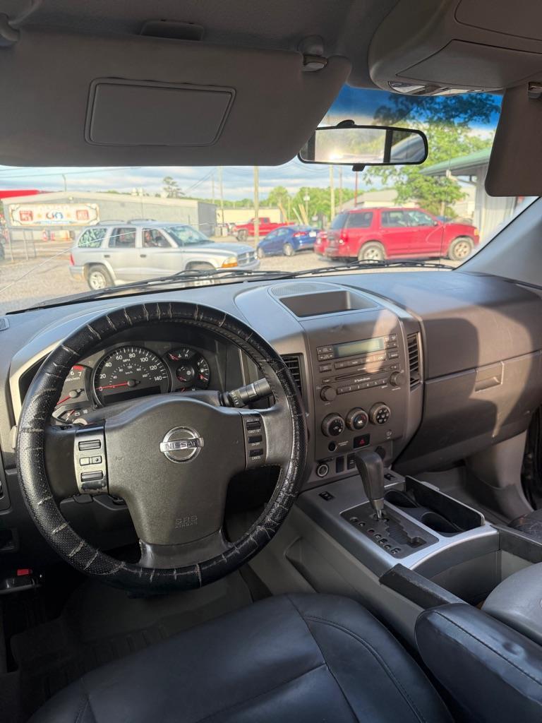 Nissan Titan XE Crew Cab 2WD 2004