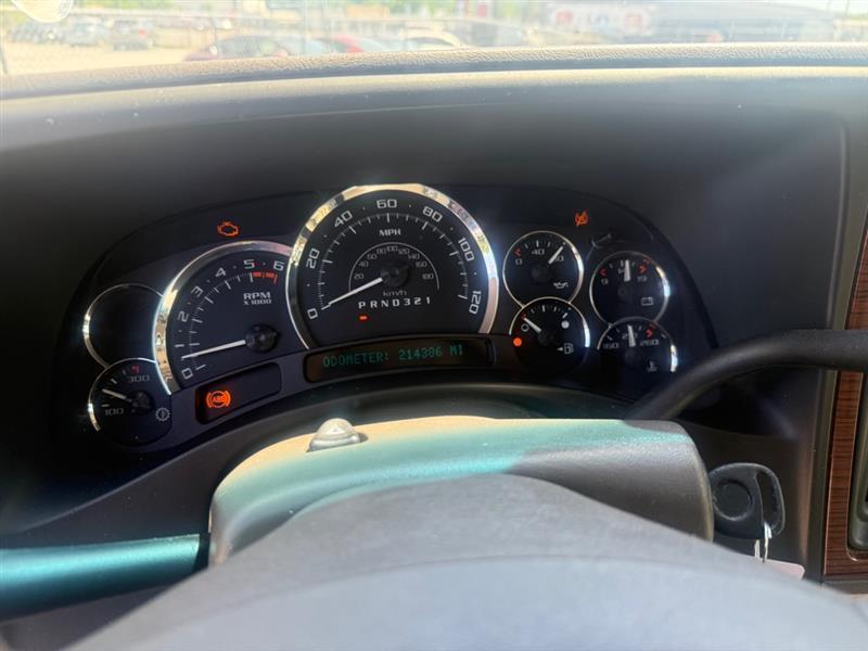 Cadillac Escalade 2WD 2004