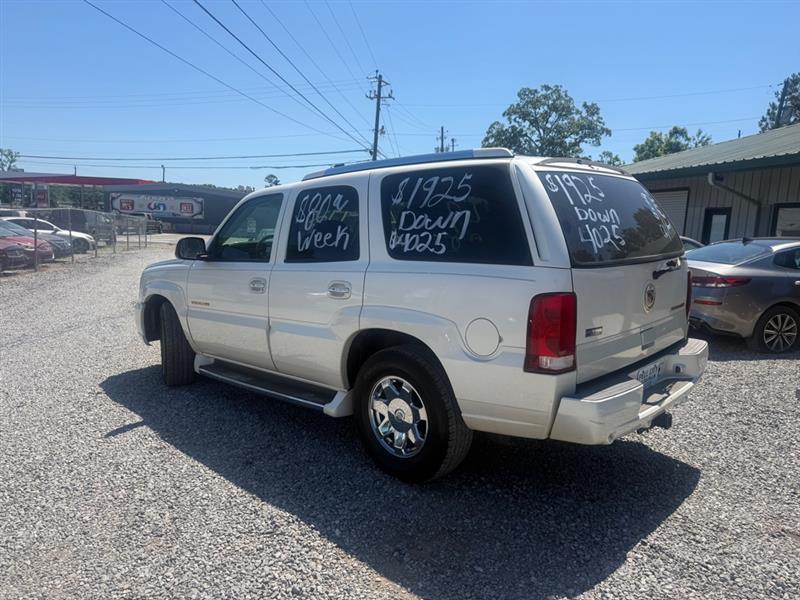 Cadillac Escalade 2WD 2004