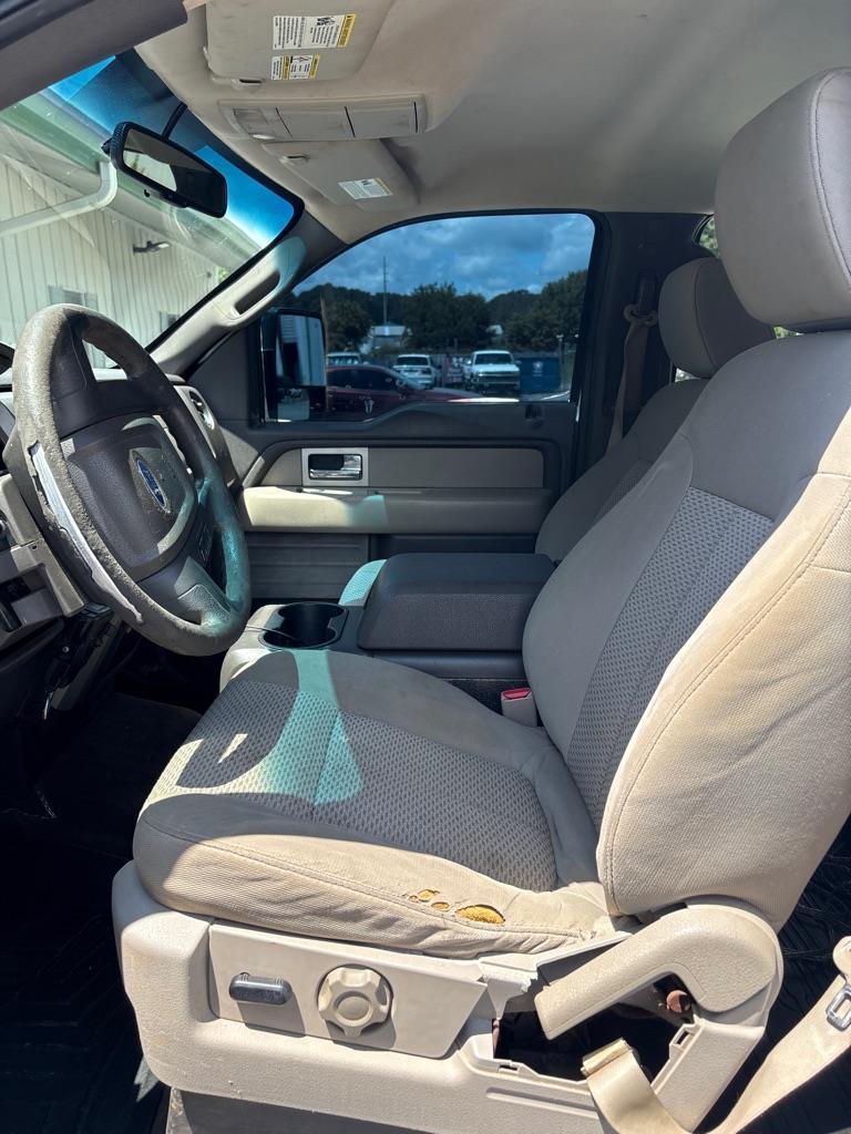 Ford F-150 XL SuperCrew 5.5-ft. Bed 4WD 2010
