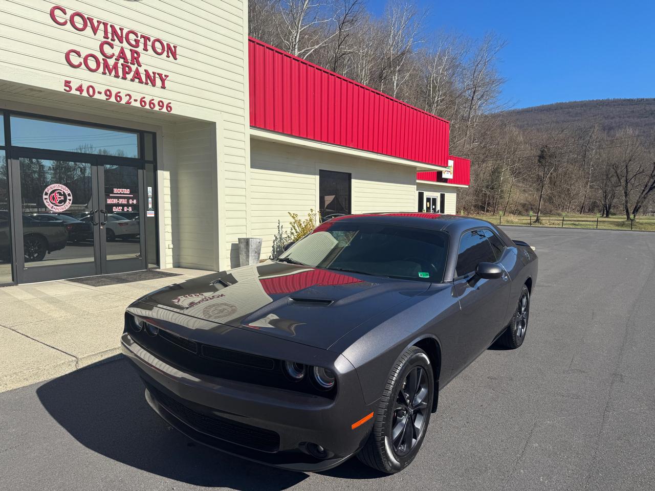 2022 Dodge Challenger SXT AWD