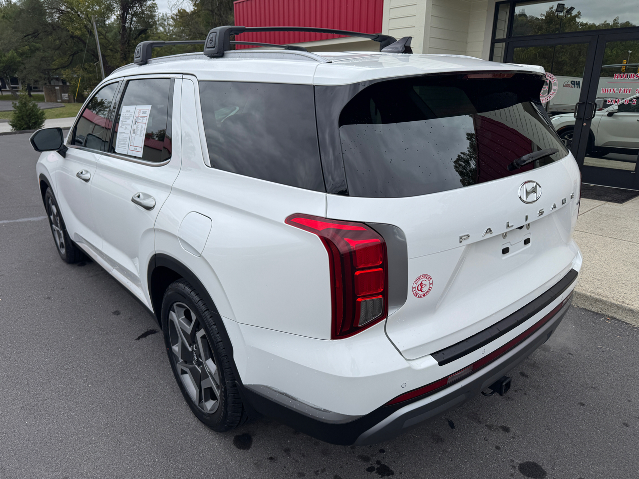 2023 Hyundai Palisade Limited photo 3