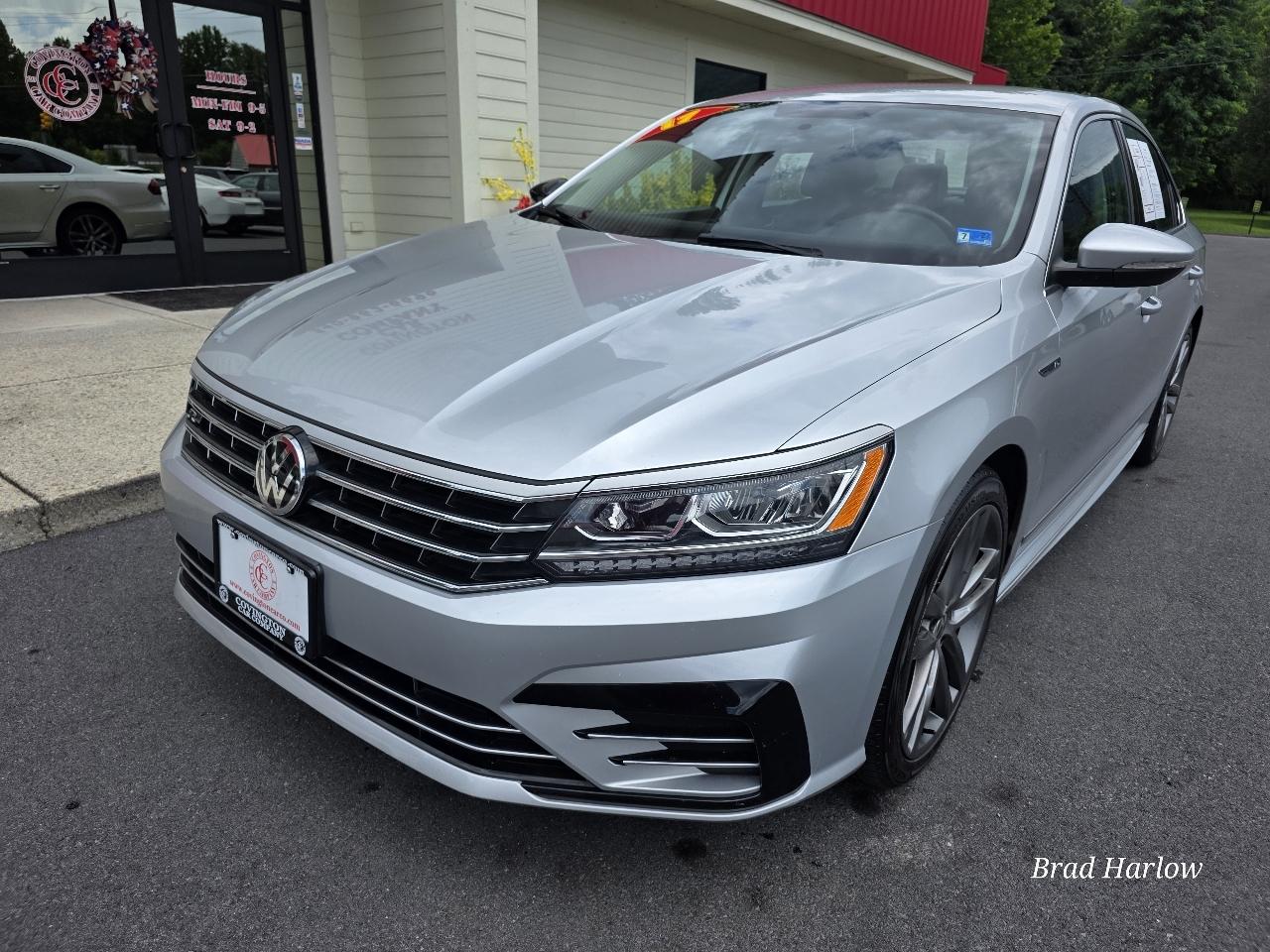 2017 Volkswagen Passat R-Line