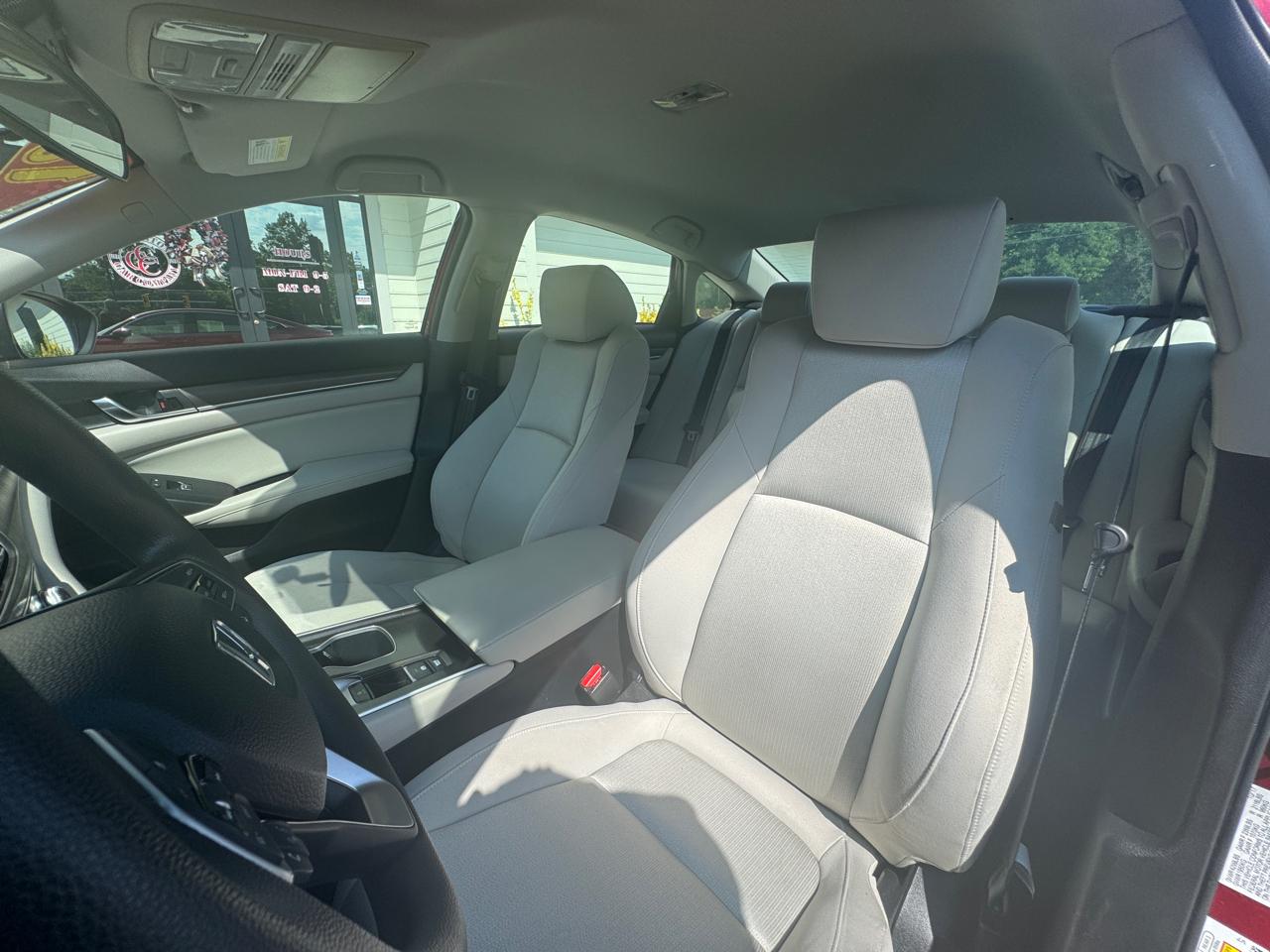 2018 Honda Accord LX - Photo 14