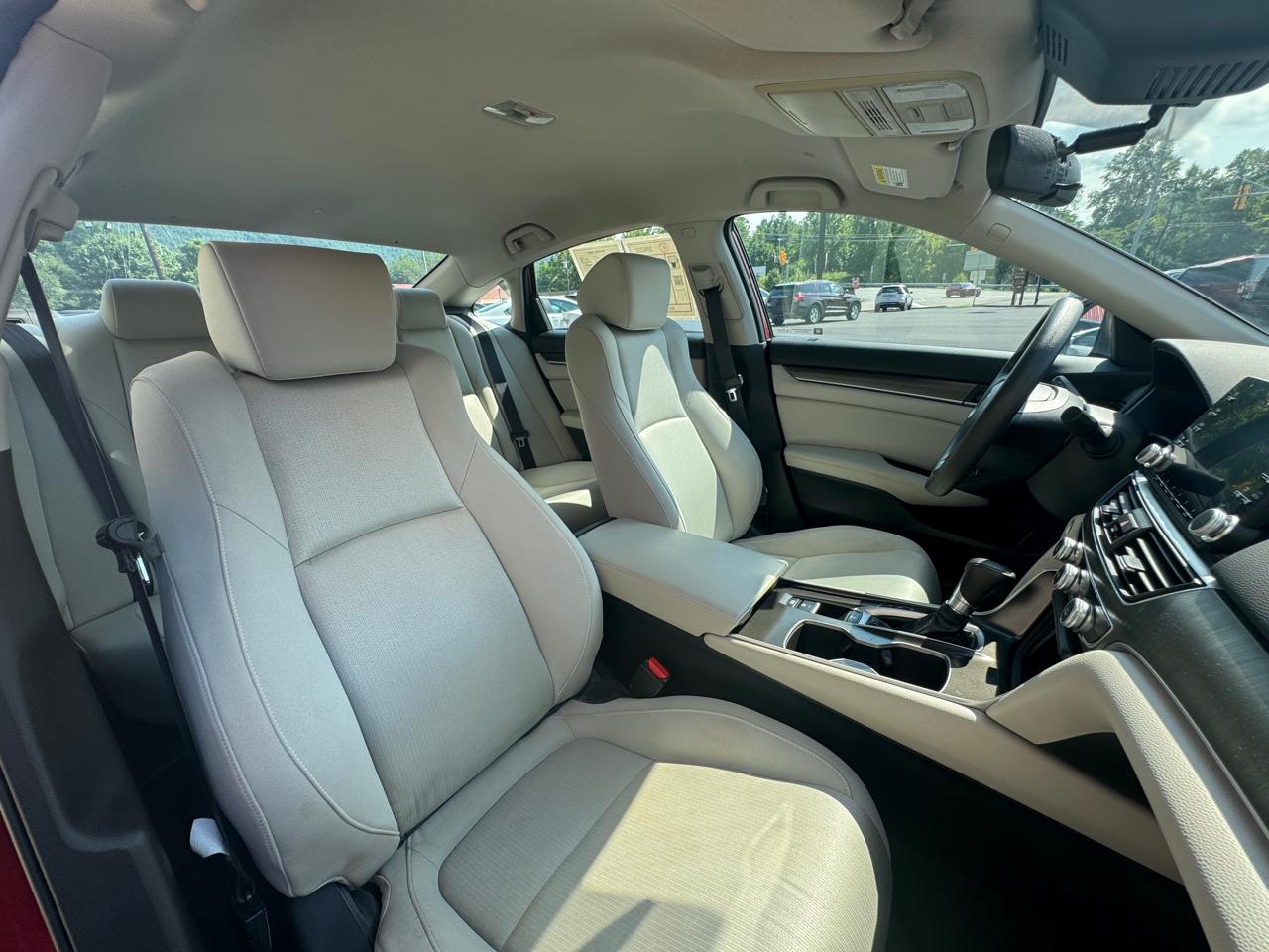 2018 Honda Accord LX - Photo 23