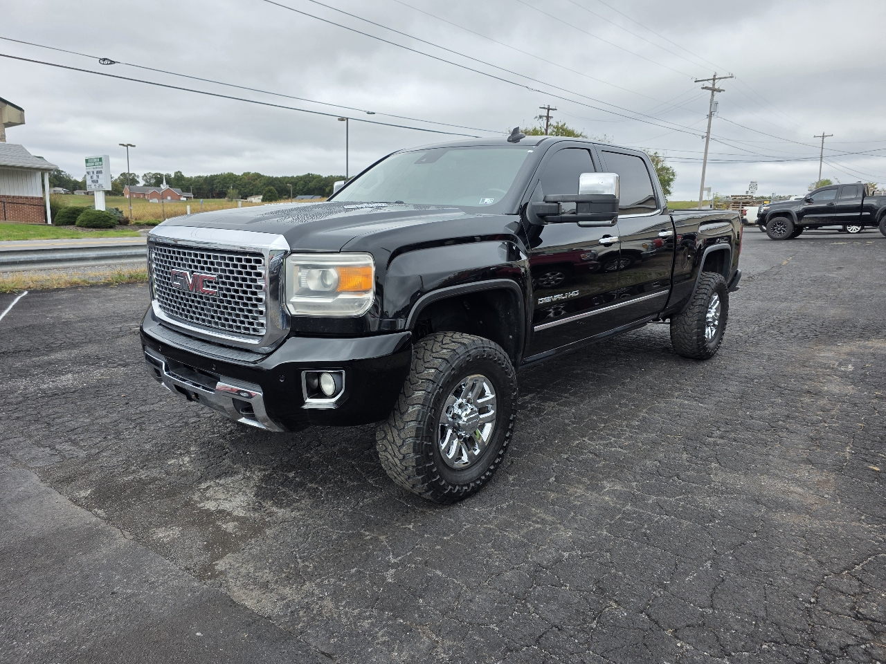 2016 GMC Sierra 2500HD Denali Crew Cab 4WD
