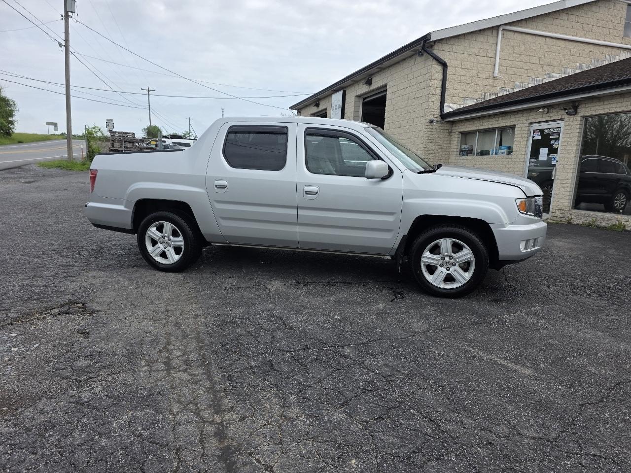 Honda Ridgeline RTL w/ Navigation 2009