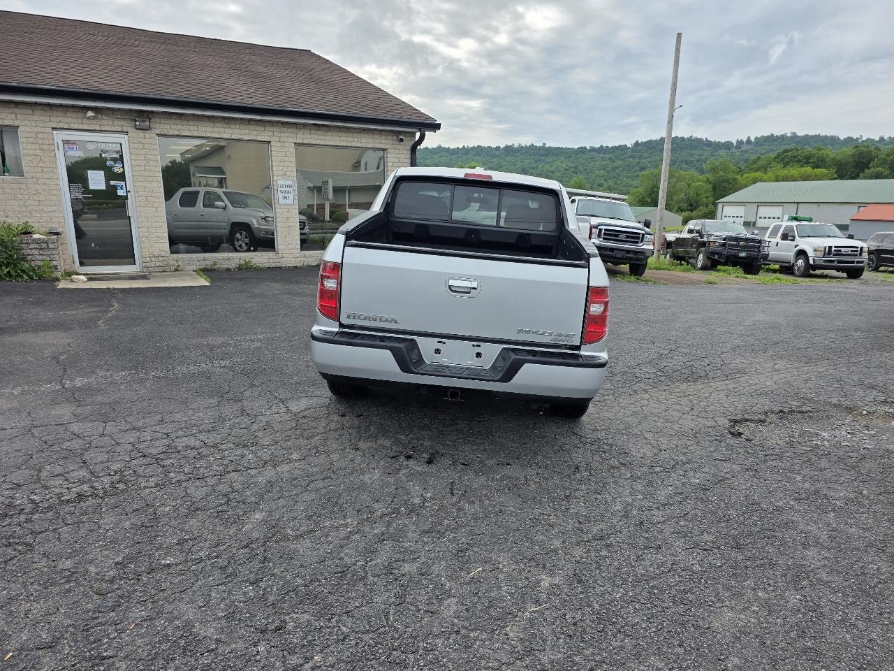 Honda Ridgeline RTL w/ Navigation 2009