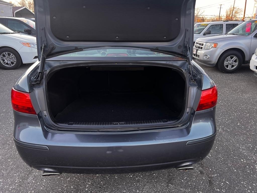 Hyundai Sonata SE V6 2010