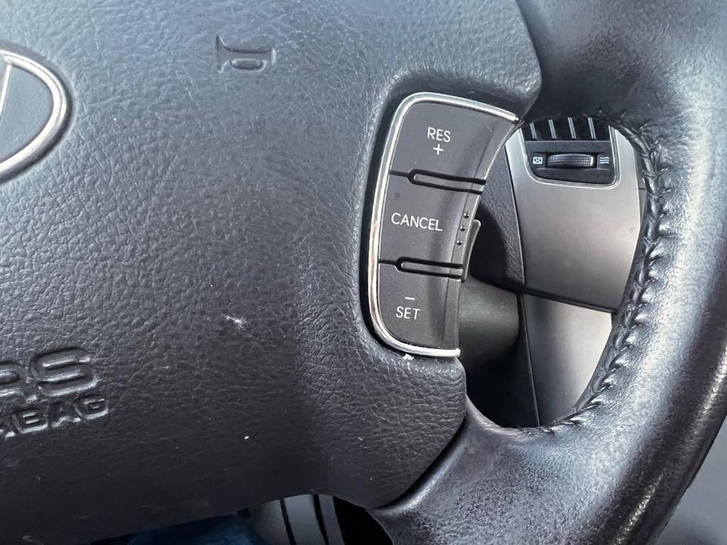 Hyundai Sonata SE V6 2010