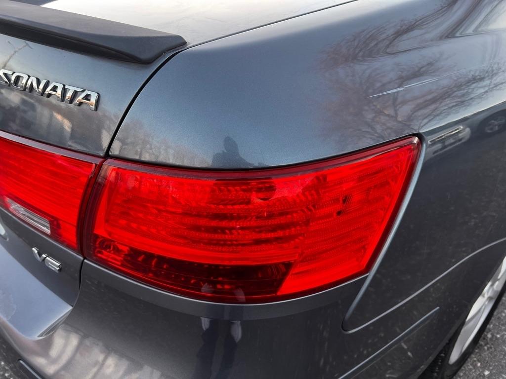 Hyundai Sonata SE V6 2010