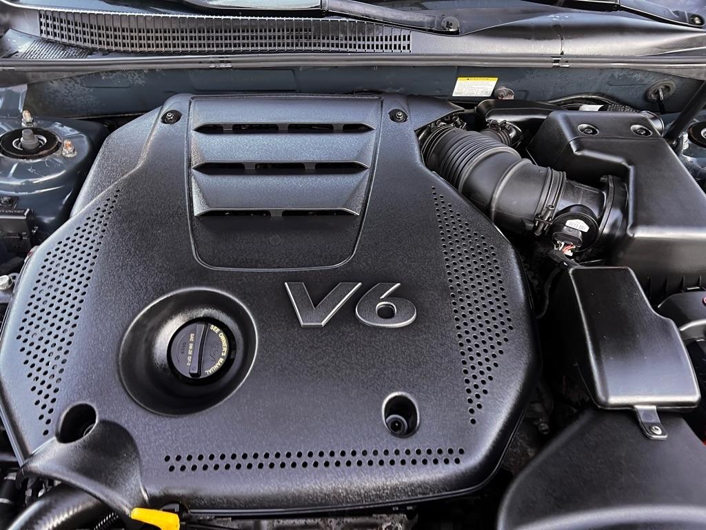 Hyundai Sonata SE V6 2010