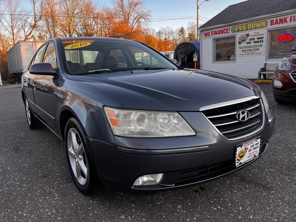 Hyundai Sonata SE V6 2010