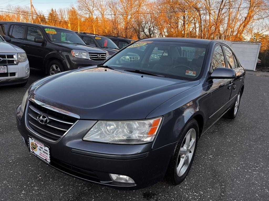 Hyundai Sonata SE V6 2010