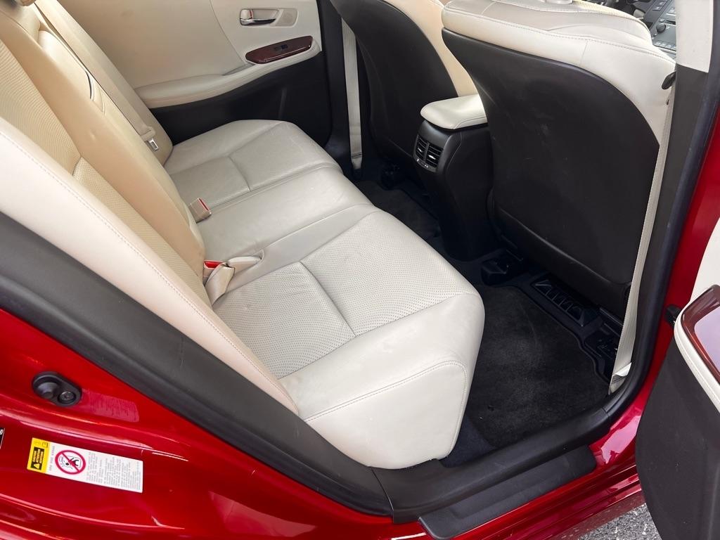 Lexus HS 250h Sedan 2010
