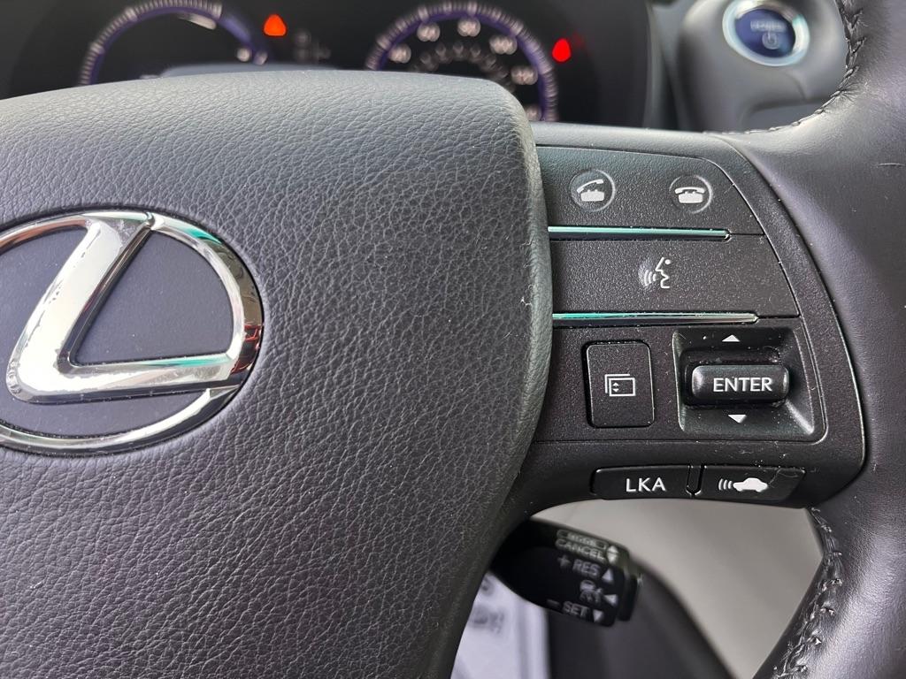 Lexus HS 250h Sedan 2010