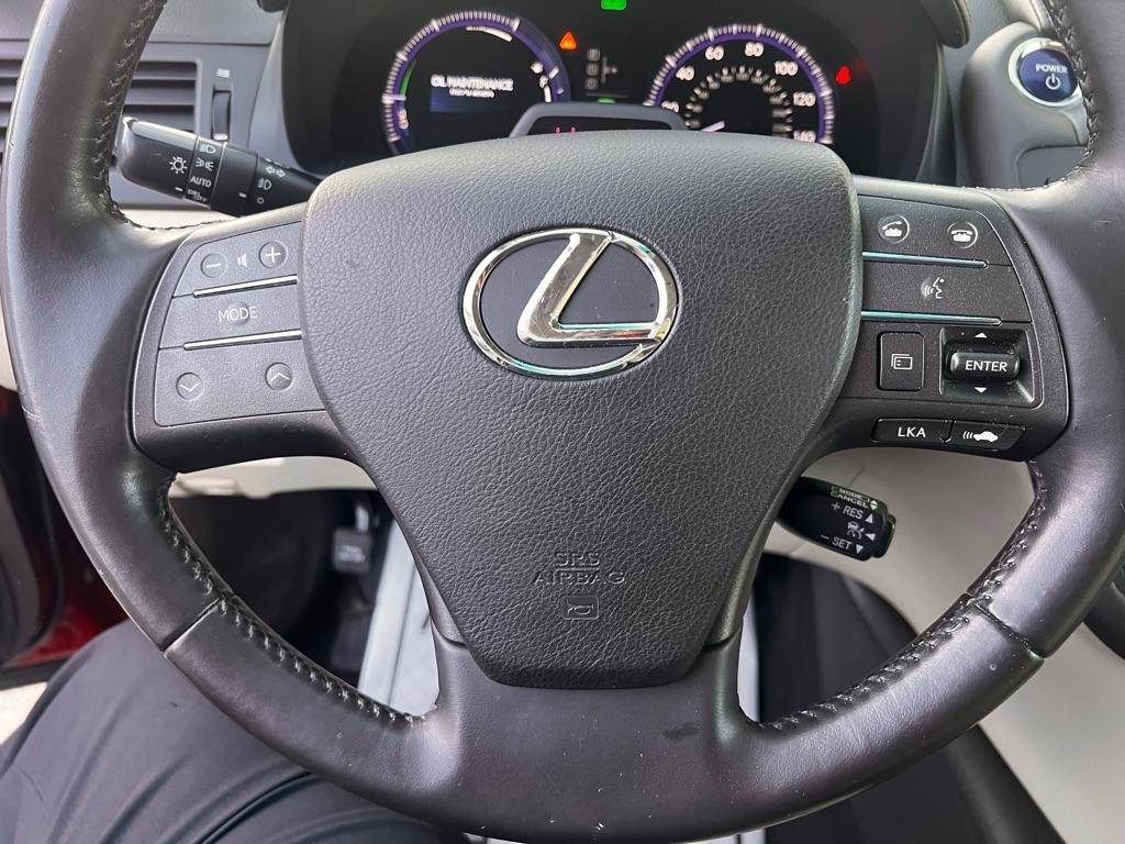 Lexus HS 250h Sedan 2010
