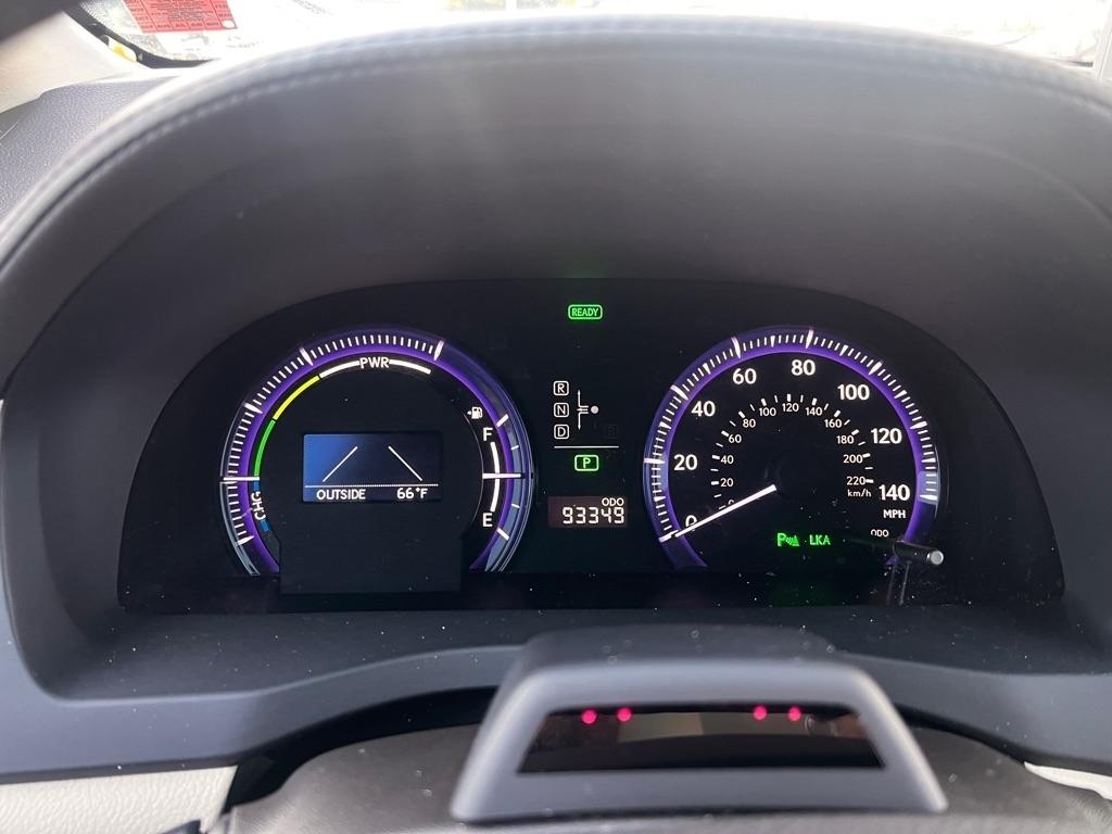 Lexus HS 250h Sedan 2010