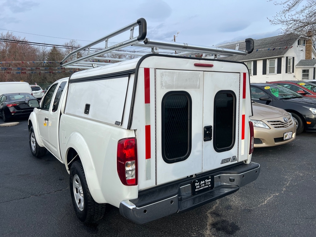 2016 Nissan Frontier S King Cab photo 2