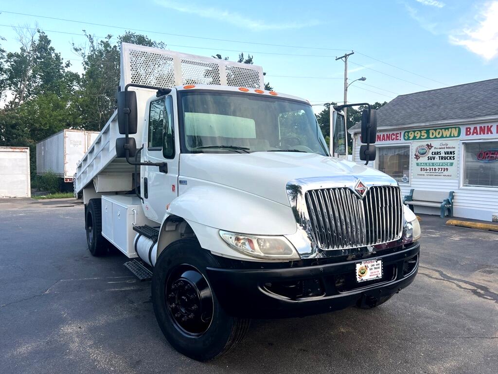 International DuraStar 4300  2014 International DuraStar 4300  2014
